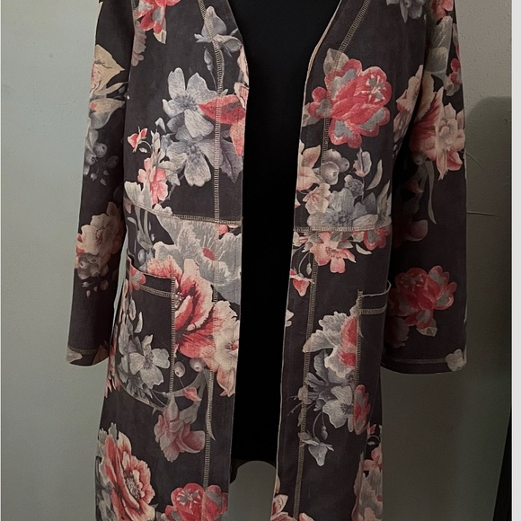 Anthropologie Solitaire Brown Suede Large Floral
Open Front Kimono Jacket - Picture 5 of 13